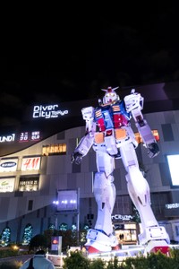 Unicorn Gundam Statue