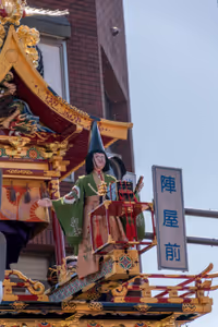 Great performance with the mechanical Karakuri puppets